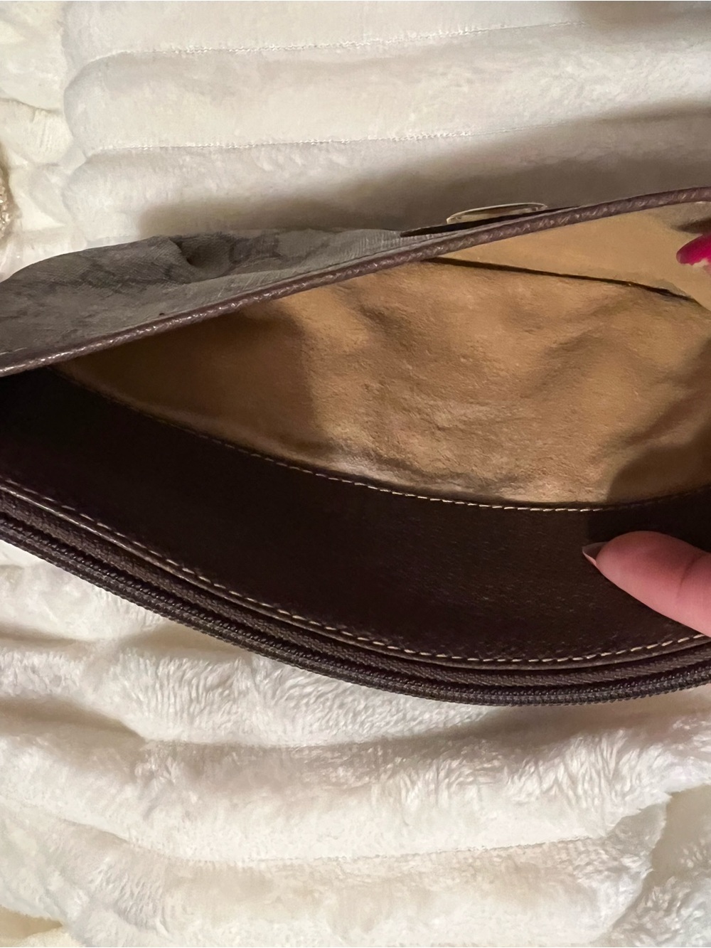 Vintage Gucci Brown GG Logo Canvas and Leather Cosmetic Bag - Picture 8 of 10